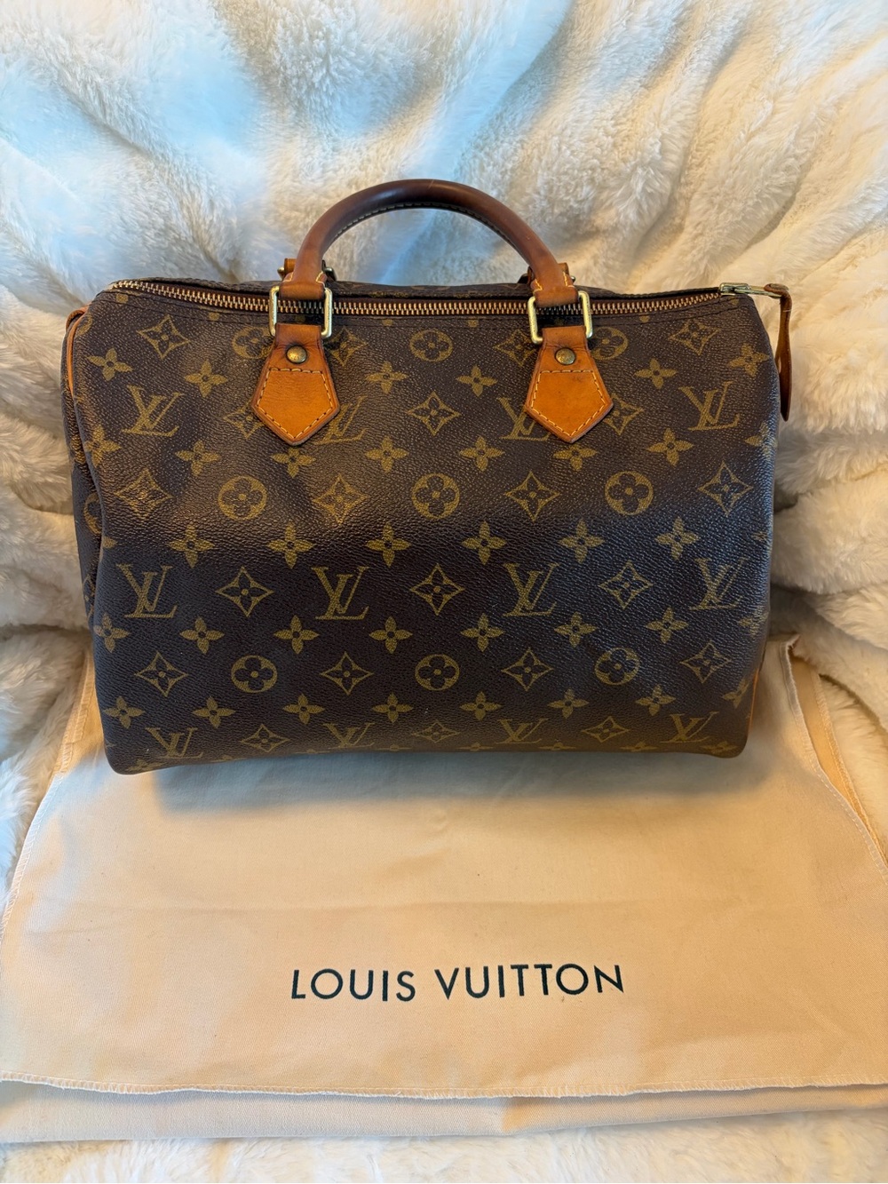 Louis Vuitton Monogram Speedy 30 with Dustbag and COA
